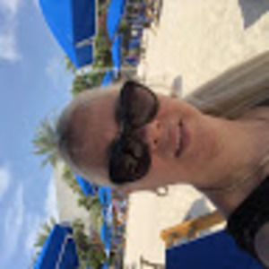 Meet your Posher, Yudith